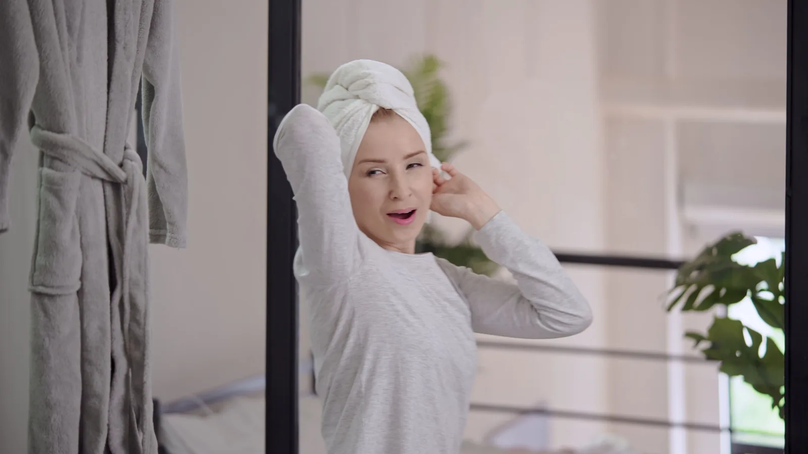 What To Check Before A Skincare And Makeup Order For A Long Day Out cover image